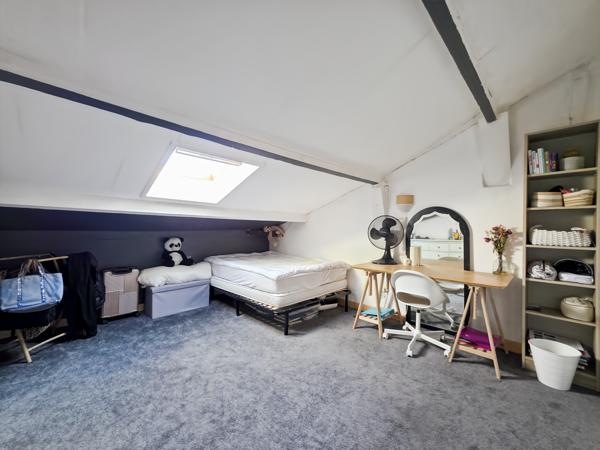 Maison 10 pièces - 264 m²