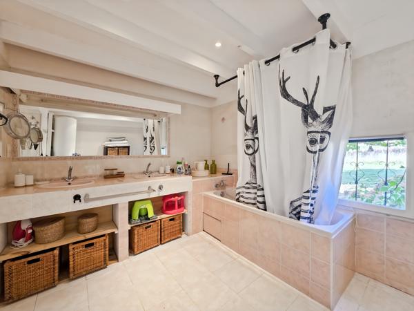 Maison 10 pièces - 264 m²