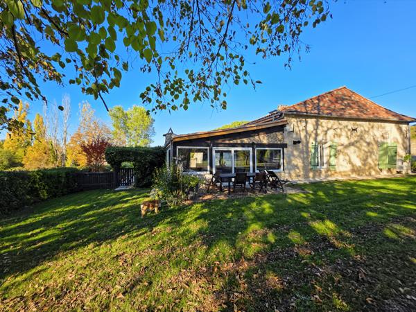 Maison 10 pièces - 264 m²