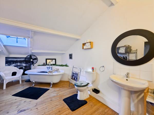 Maison 10 pièces - 264 m²