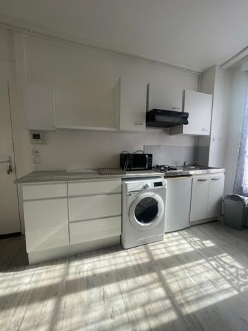LOCATION APPARTEMENT MEUBLE CENTRE VILLE D'ELBEUF.