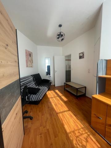 LOCATION APPARTEMENT MEUBLE CENTRE VILLE D'ELBEUF.