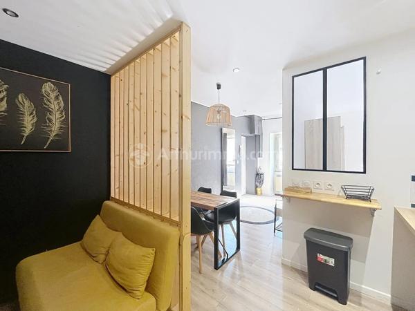 Location                                                      Appartement
                        
                     3 pièces                      51 m2                     à Clermont-Ferrand