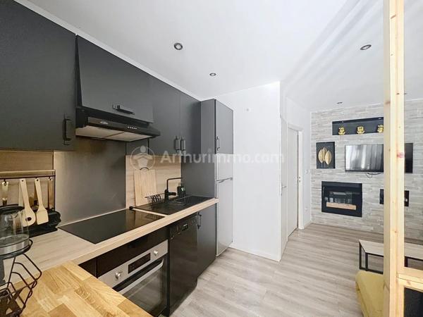 Location                                                      Appartement
                        
                     3 pièces                      51 m2                     à Clermont-Ferrand