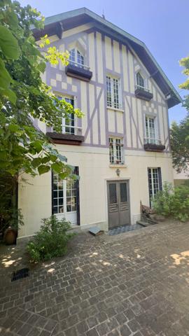SÈVRES RIVE DROITE - MAISON DE CHARME €1 680 000 ** - Référence 551-S