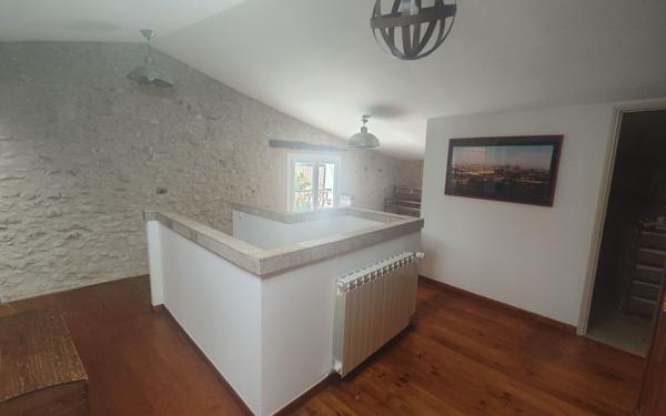 Maison à vendre    5 pièces •  Peyruis