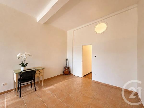 Appartement F3 à vendre  3 pièces - 83 m 2   BASTIA  - 202