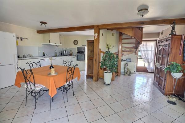 Maison La Haie Fouassiere 5 pièce(s) 161 m2