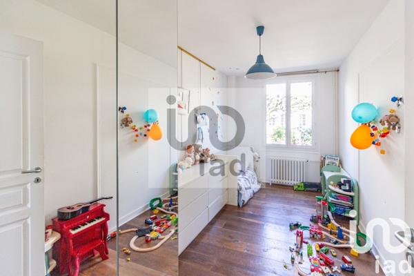 Appartement 4 pièces de 72 m² à Le Pecq (78230)