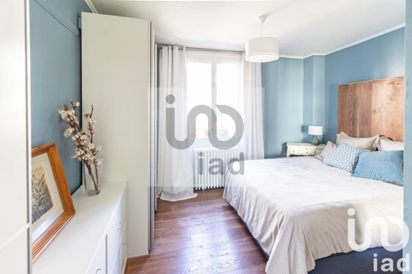 Appartement 4 pièces de 72 m² à Le Pecq (78230)