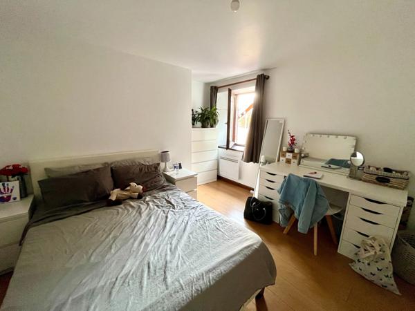 Immeuble
                                                                                                                                                
                                                                                                                                                
                                                                                                                                                
                                                    
                                                                                                                                                                                                                                                                                                                        420  m²                                                                                                                                                                                                         2 etage(s)