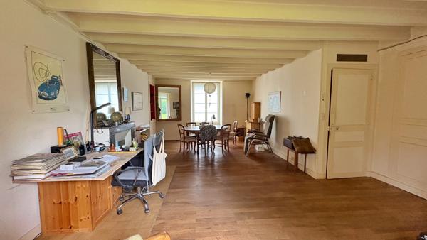 EXCLUSIVITE - FRANCOIS - Propriété de 427m² avec un terrain de 16 000m²