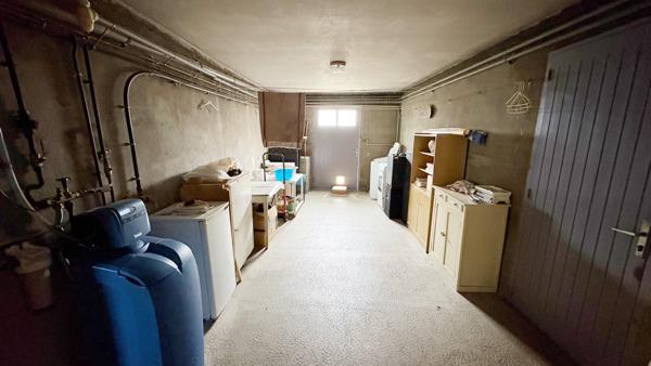 EXCLUSIVITE - FRANCOIS - Propriété de 427m² avec un terrain de 16 000m²