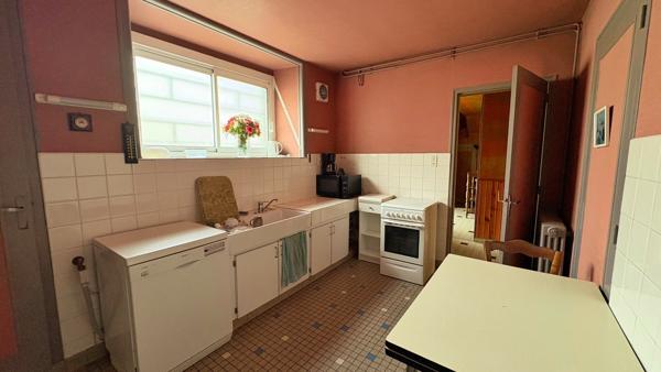 EXCLUSIVITE - FRANCOIS - Propriété de 427m² avec un terrain de 16 000m²