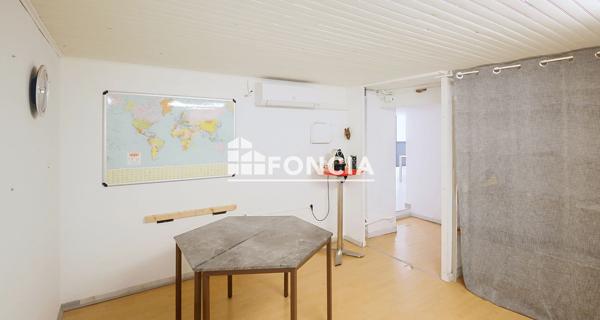 À vendre Local commercial 107.7 m² - Saint-raphaël 83700