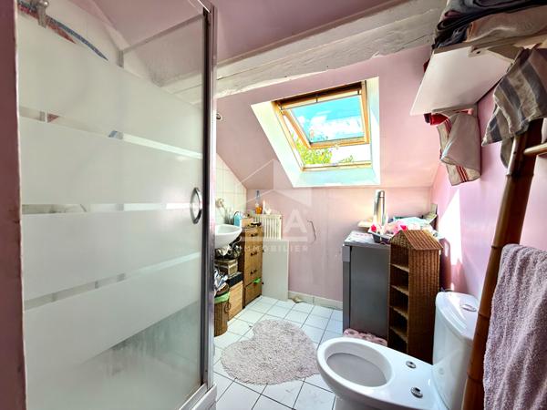 Maison familiale : 144.5 m2 / 5 chambres / garage / piscine chauffée
