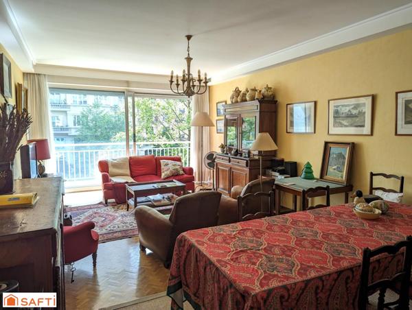 Appartement traversant  6 pièces 118m² - 4 chambres - Balcon