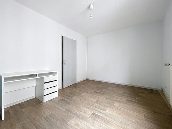 Appartement avec Terrasse- 5 pièces TOURS quartier St Eloi -Rabelais Bretonneau (37)