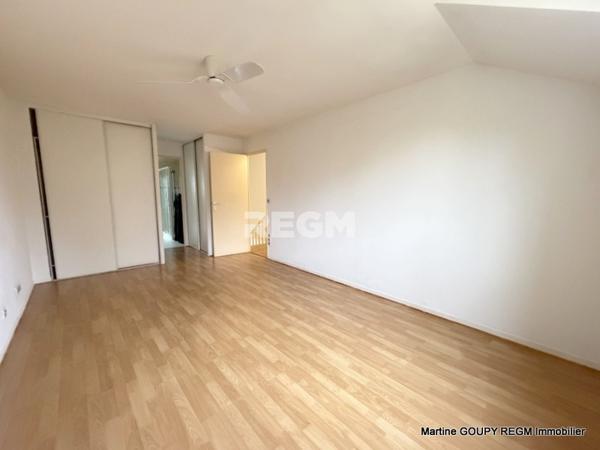 Saint-Cyr-en-Val (45590) Saint-Cyr-en-Val (45590) - Maison 154 m² carrez (158m²/sol) – 4 Chbrs – Piscine – T 709 m²