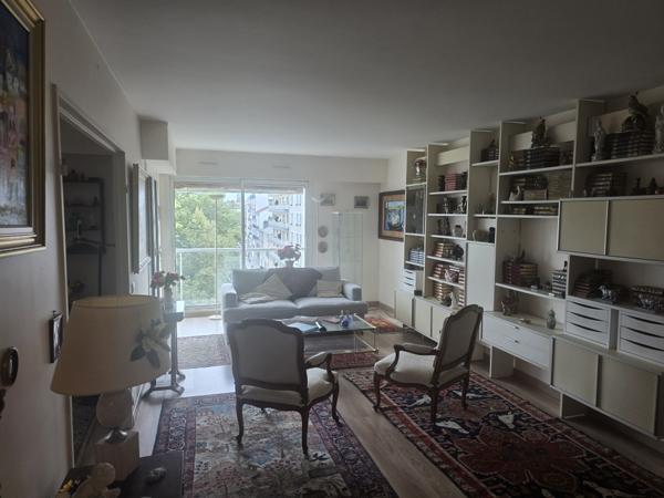 A VENDRE 3P 69m² TRAVERSANT LES HESPERIDES COURS BOSQUET A PAU