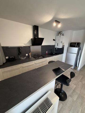 STUDIO MEUBLÉ – PLACE DE PARKING