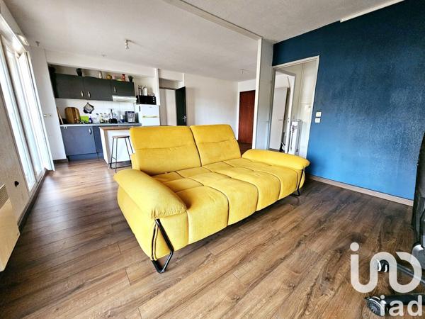Appartement 3 pièces de 50 m² à Saint-Estève (66240)