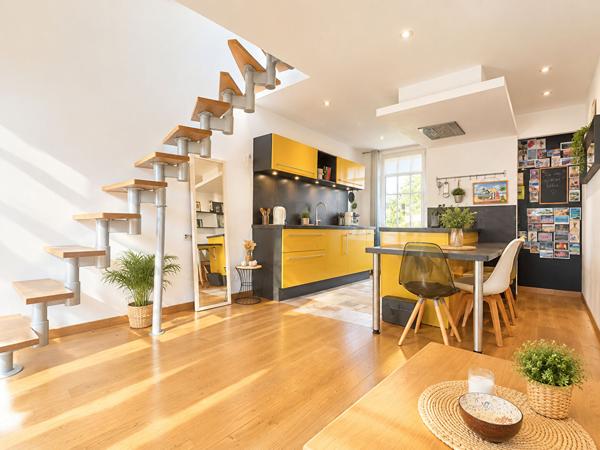 A vendre appartement 3 pièces en duplex à Saint Raphaël en plein coeur de centre ville