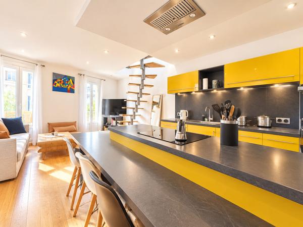 A vendre appartement 3 pièces en duplex à Saint Raphaël en plein coeur de centre ville