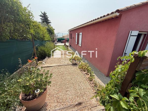 Maison récente de plain pieds (3 chambres) avec garage