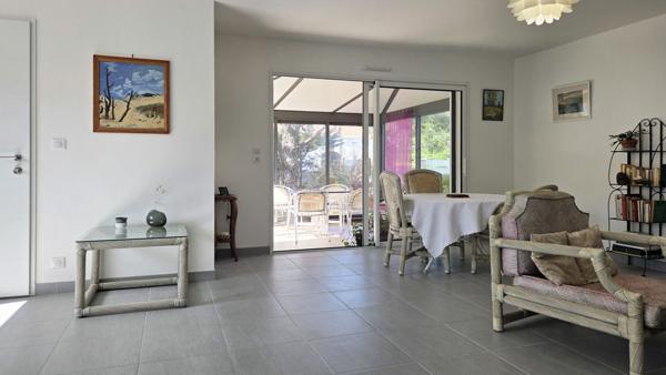 Maison récente dans les pins de 3 chambres