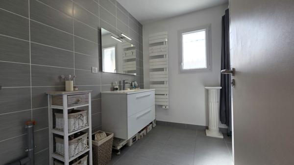 Maison récente dans les pins de 3 chambres