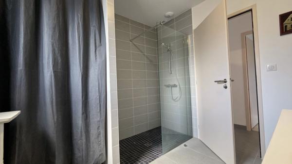 Maison récente dans les pins de 3 chambres