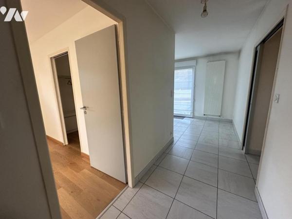 A VENDRE 56 SENE Centre, à 2 pas commerces, maison non mitoyenne, jardin 601 m²