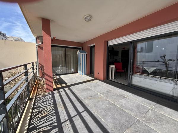 APPARTEMENT T3 – LES PRESIDENTS – VUE MER Toutes les caractéristiques