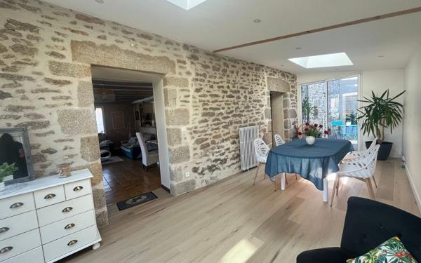 Maison à vendre    7 pièces •  Damigny