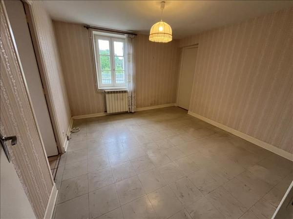 Maison à vendre |  Bourganeuf |  4 pièces | 87 m²