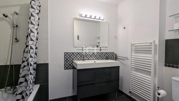 Maison T2 meublée - SAINTE LUCE SUR LOIRE