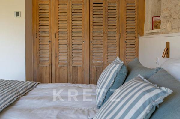 EXCLUSIVITÉ – EYGALIÈRES – MAS AUTHENTIQUE DU XVIIIe SIÈCLE DE 320 m2, 6 chambres