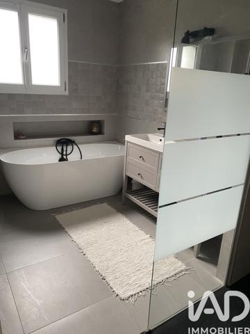 Maison à vendre 9 pièces 250 m² Lunel-Viel