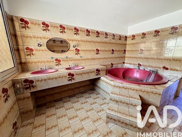 Appartement à vendre 4 pièces 106 m² Carnoux-en-Provence