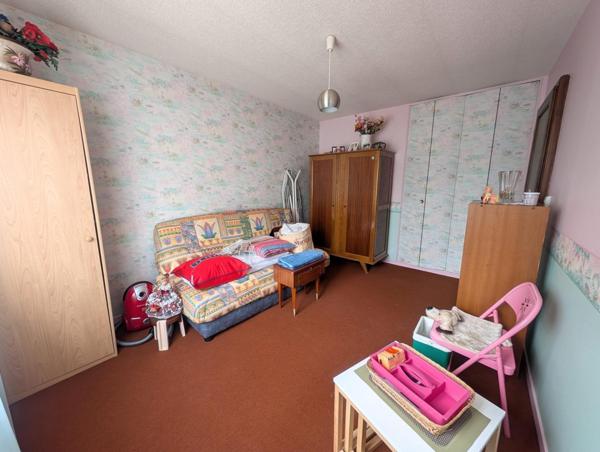 Maison sur sous-sol, au calme