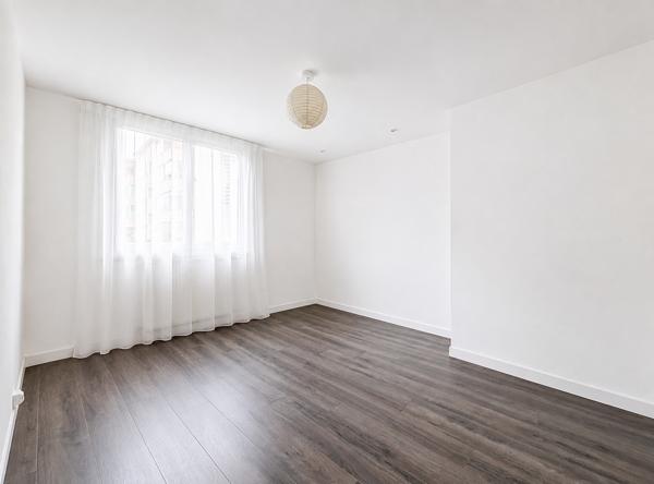 Appartement
         4 pièces
        - 61 m² Exclusivité 142 500 € *