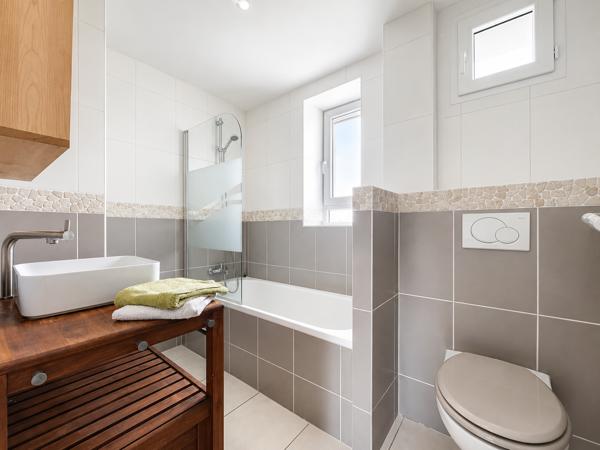 Appartement
         4 pièces
        - 61 m² Exclusivité 142 500 € *