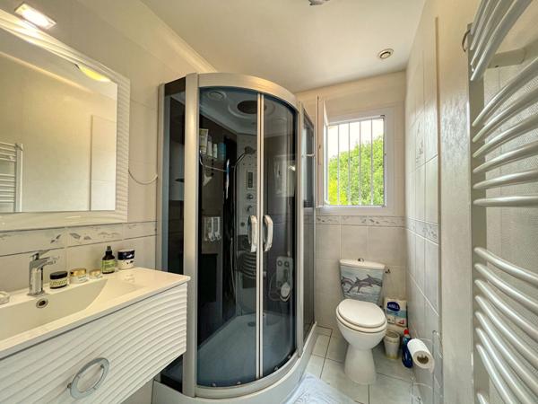 17200 ROYAN ROYAN