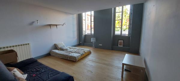 MAZERES BELLE ET GRANDE MAISON DE VILLE AVEC TERRASSE