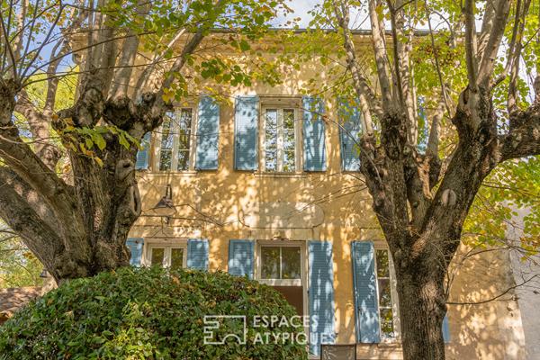 Ancienne école du XIXe s. avec piscine et ateliers d’artiste