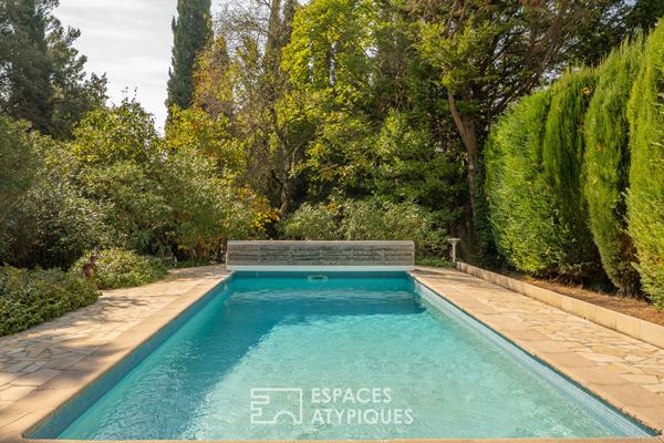 Ancienne école du XIXe s. avec piscine et ateliers d’artiste