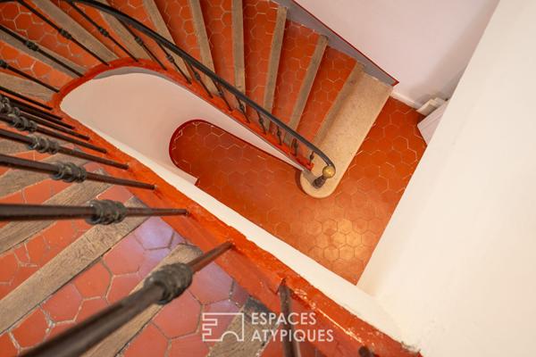 Ancienne école du XIXe s. avec piscine et ateliers d’artiste