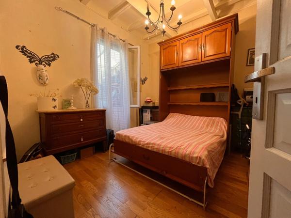 IMPASSE AU CALME - MAISON 102 m2 - JARDINET, TERRASSE - 2/3 chambres + combles + dépendances -399 600 euro
