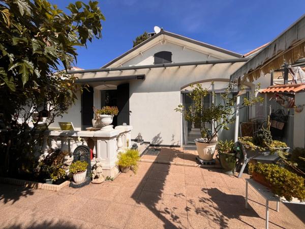 IMPASSE AU CALME - MAISON 102 m2 - JARDINET, TERRASSE - 2/3 chambres + combles + dépendances -399 600 euro